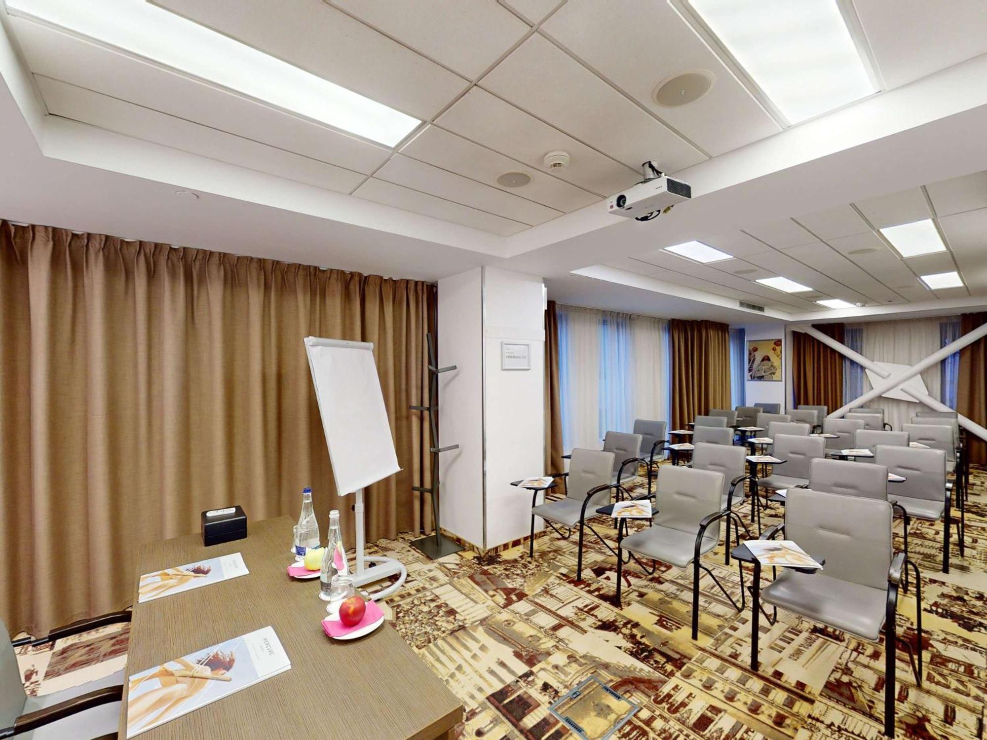 Mercure Bucharest City Center Exterior photo